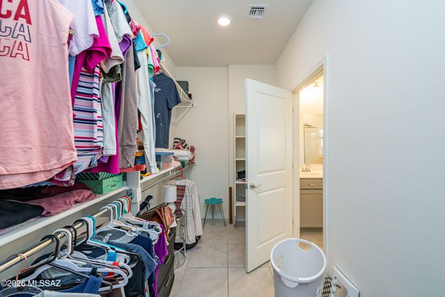 9467 N Sunstone Moon Place, Tucson, AZ 85742