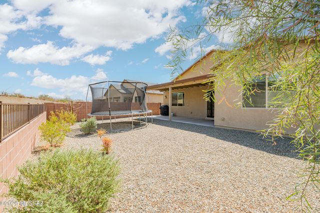 9467 N Sunstone Moon Place, Tucson, AZ 85742