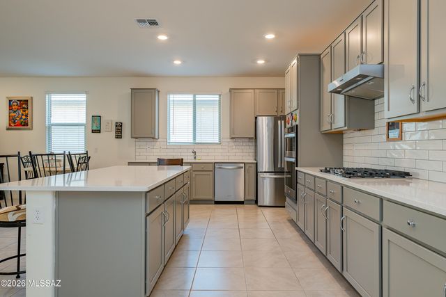 9467 N Sunstone Moon Place, Tucson, AZ 85742