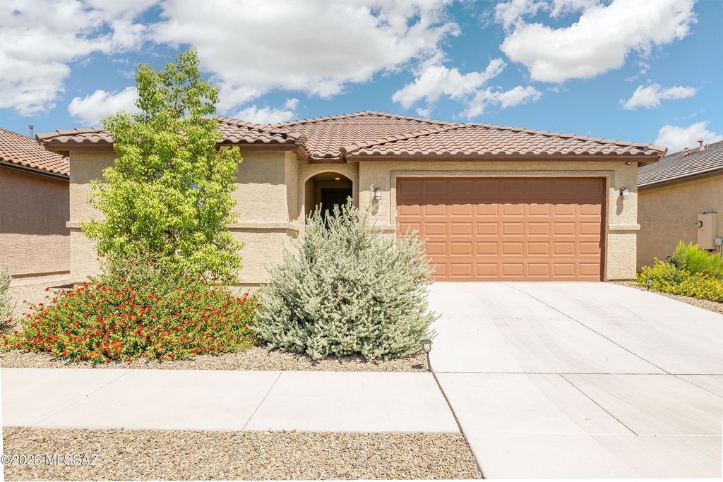 9467 N Sunstone Moon Place, Tucson, AZ 85742