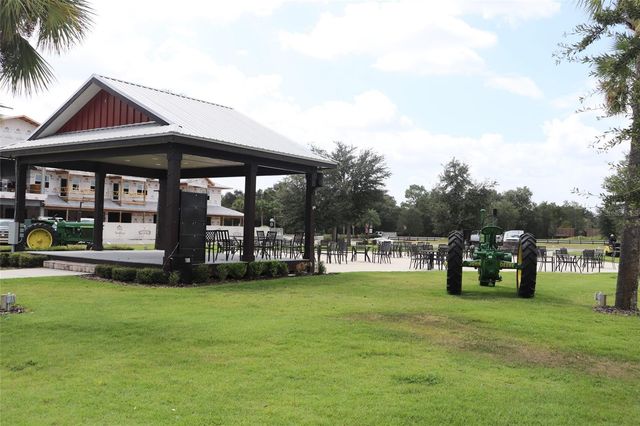 24350 SW 18TH LANE, Newberry, FL 32669