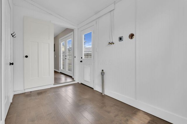 2874 Brookpark Circle W, Grove City, OH 43123