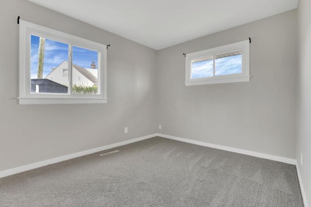 2874 Brookpark Circle W, Grove City, OH 43123