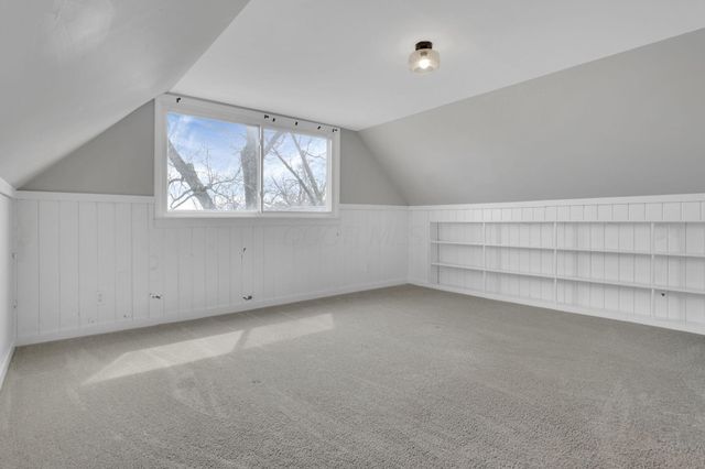 2874 Brookpark Circle W, Grove City, OH 43123