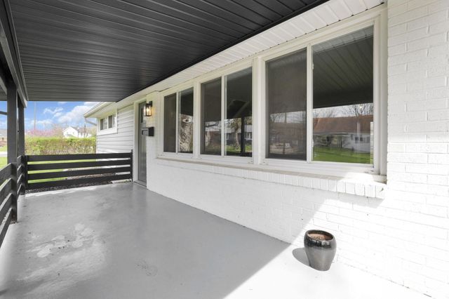 2874 Brookpark Circle W, Grove City, OH 43123