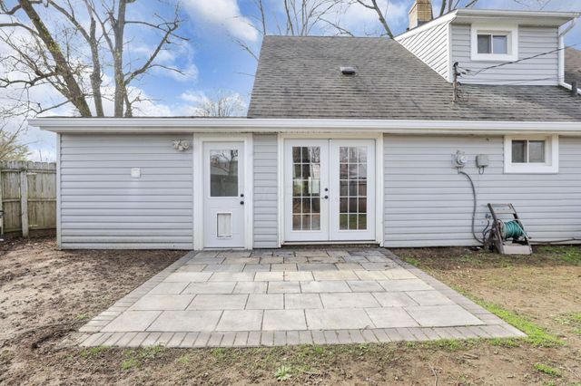 2874 Brookpark Circle W, Grove City, OH 43123