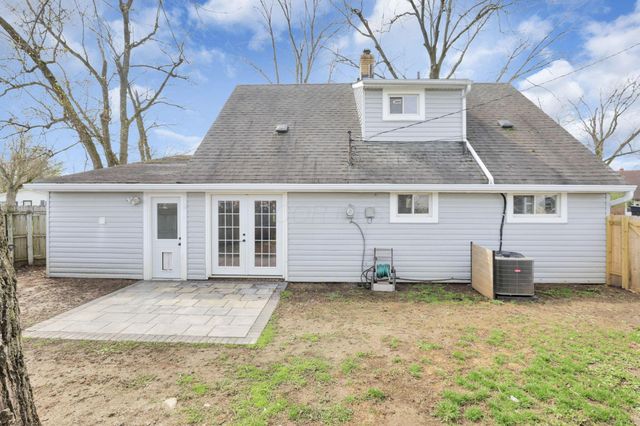 2874 Brookpark Circle W, Grove City, OH 43123