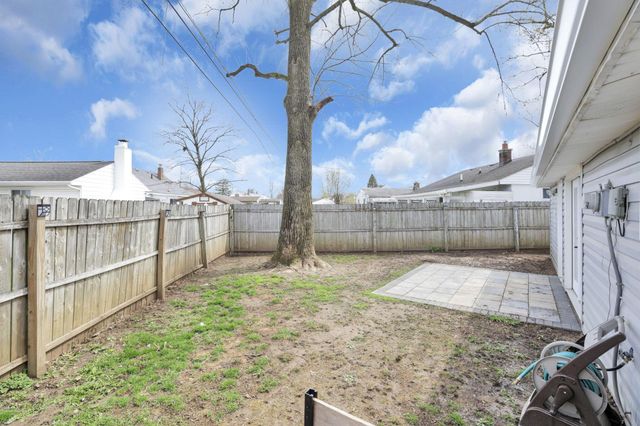 2874 Brookpark Circle W, Grove City, OH 43123