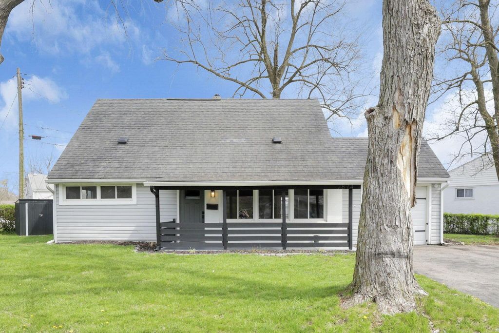 2874 Brookpark Circle W, Grove City, OH 43123