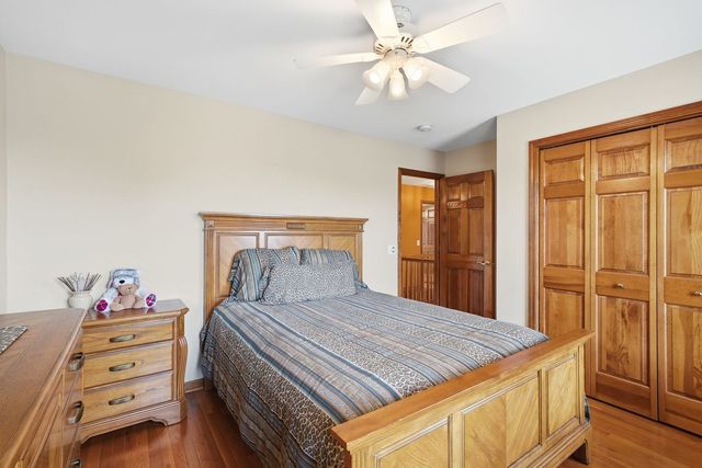 567 Warbler Drive, Bolingbrook, IL 60440