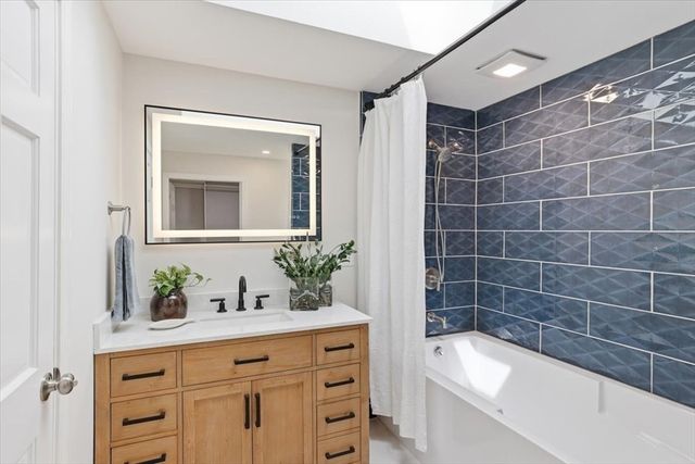10 Old Colony Way, Yarmouth, MA 02664