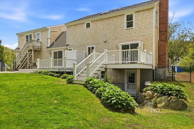 10 Old Colony Way, Yarmouth, MA 02664