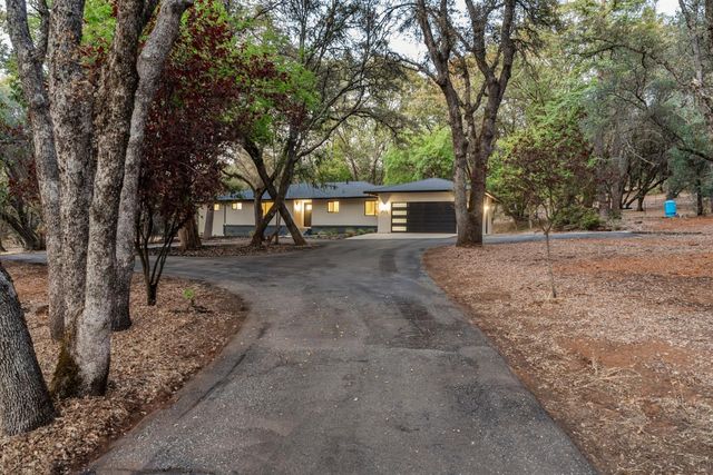 4920 Winding Way, Auburn, CA 95602