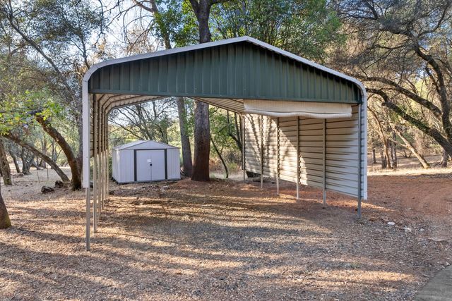 4920 Winding Way, Auburn, CA 95602