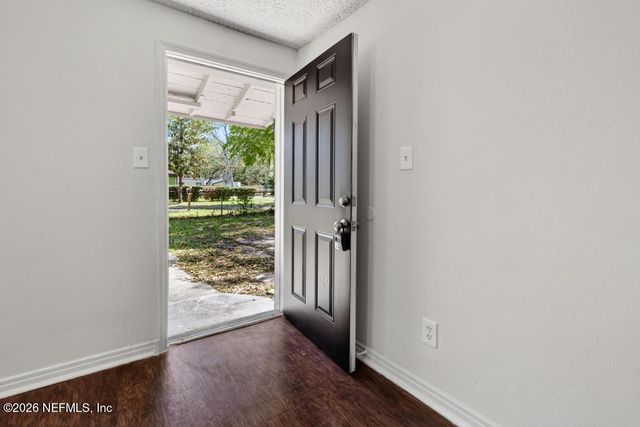 9162 6TH Avenue, Jacksonville, FL 32208