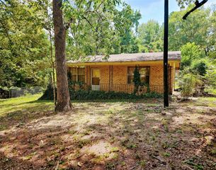 231 Stonehenge Drive, Ivanhoe, TX 75979