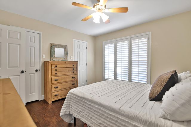 17 Comanche Lane, Ransom Canyon, TX 79366