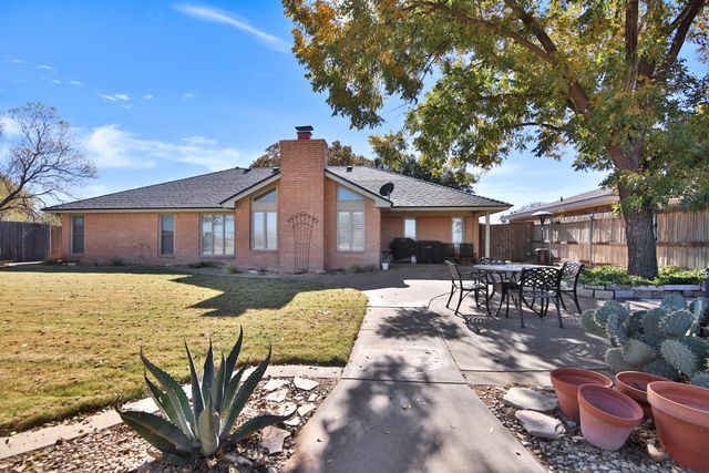 17 Comanche Lane, Ransom Canyon, TX 79366