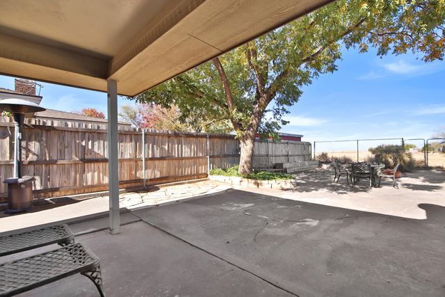 17 Comanche Lane, Ransom Canyon, TX 79366