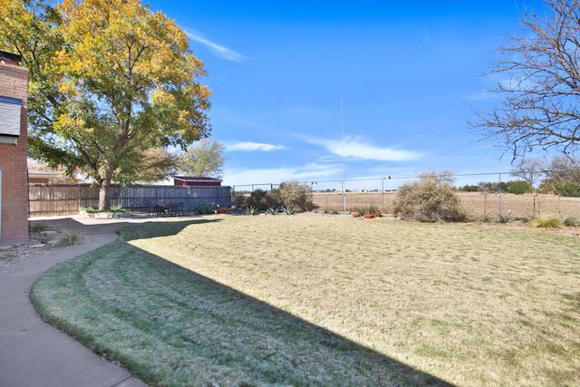 17 Comanche Lane, Ransom Canyon, TX 79366