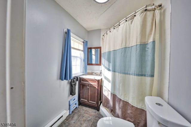 63 Harris St, Phillipsburg Town, NJ 08865