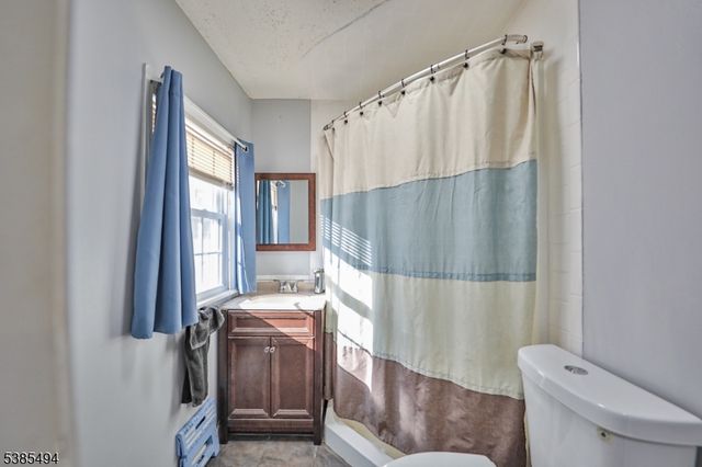 63 Harris St, Phillipsburg Town, NJ 08865