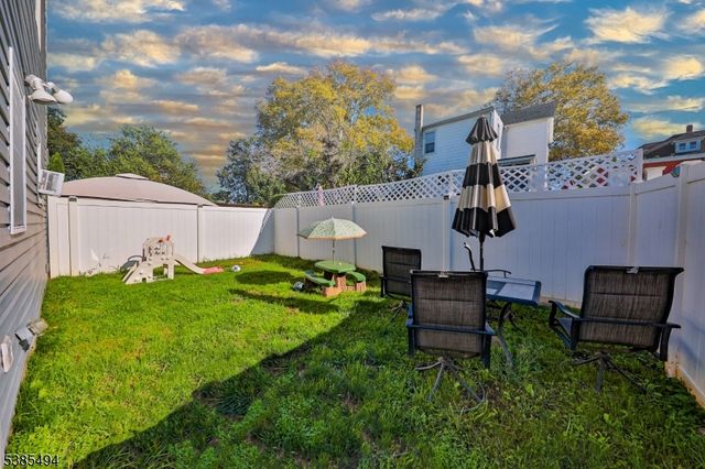 63 Harris St, Phillipsburg Town, NJ 08865