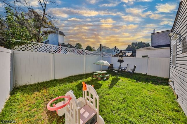 63 Harris St, Phillipsburg Town, NJ 08865