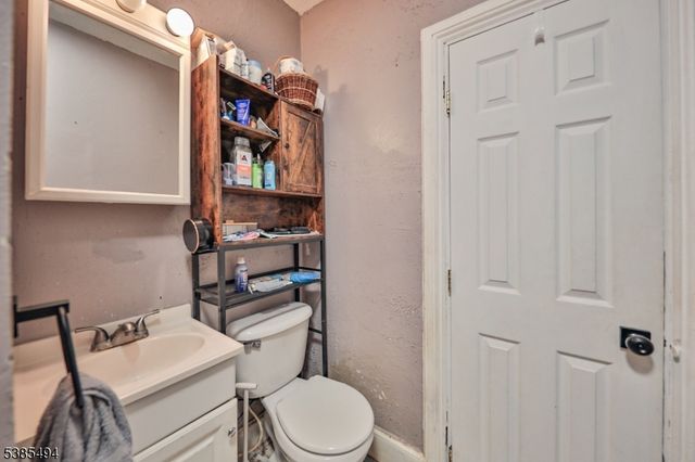 63 Harris St, Phillipsburg Town, NJ 08865