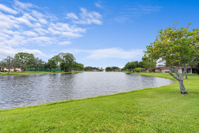 315 Cape Cod Circle B, Lake Worth, FL 33467