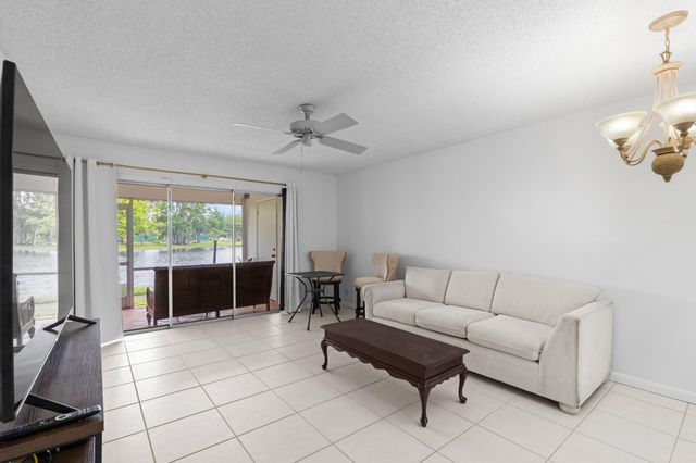 315 Cape Cod Circle B, Lake Worth, FL 33467