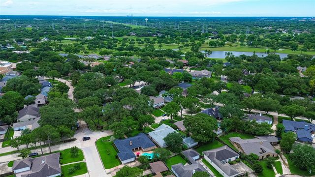 3031 Broadmoor Drive, Sugar Land, TX 77478