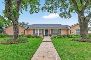 3031 Broadmoor Drive, Sugar Land, TX 77478