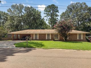 1409 Vermont Avenue, Mccomb, MS 39648