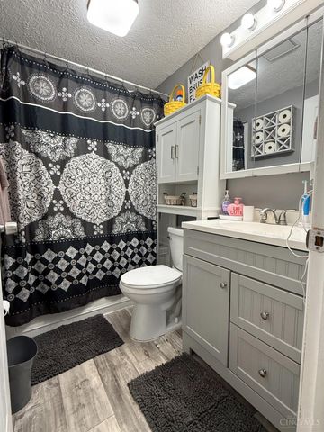 5545 Maple Grove Avenue, Blanchester, OH 45107