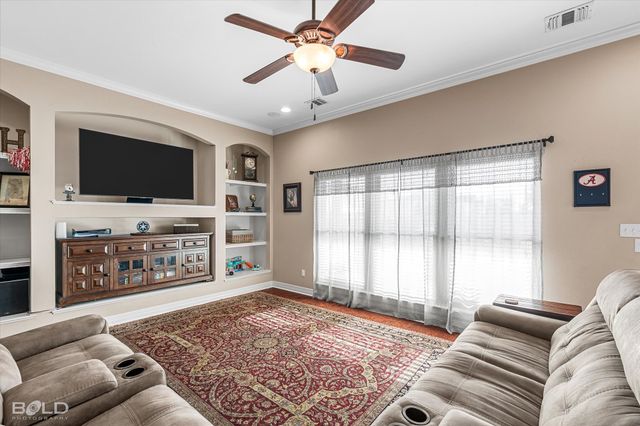 2403 Tallgrass Circle, Bossier City, LA 71111