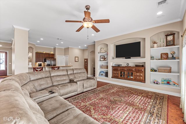 2403 Tallgrass Circle, Bossier City, LA 71111