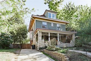 3829 Walnut Street, Kansas City, MO 64111