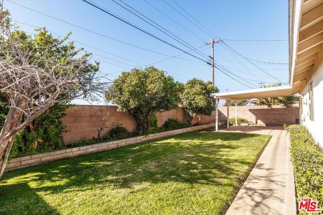 1725 Dejoy Street, Santa Maria, CA 93458