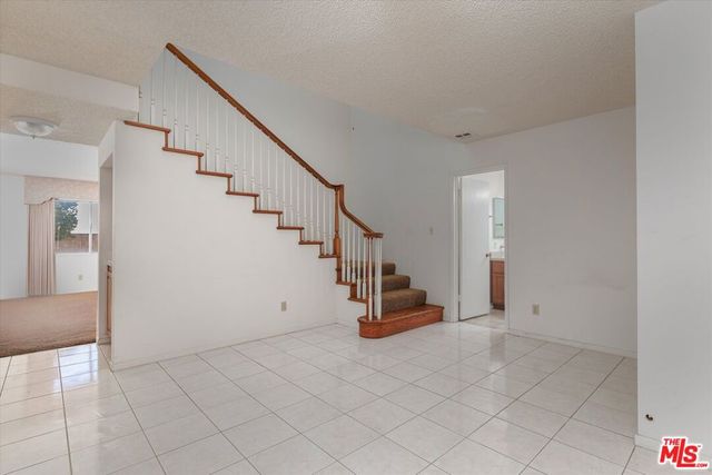 1725 Dejoy Street, Santa Maria, CA 93458