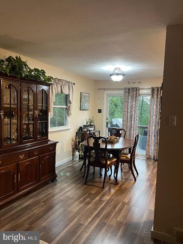 1080 W MALAGA RD, Williamstown, NJ 08094