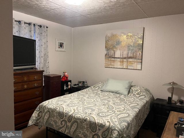 1080 W MALAGA RD, Williamstown, NJ 08094