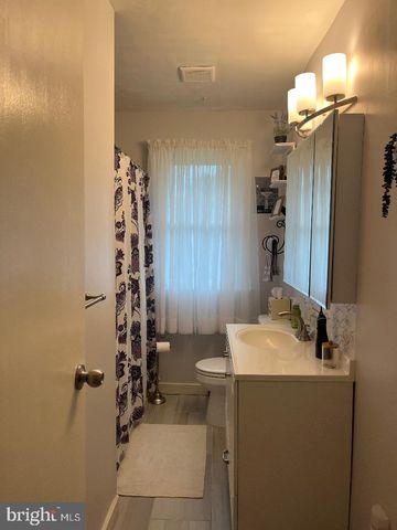 1080 W MALAGA RD, Williamstown, NJ 08094