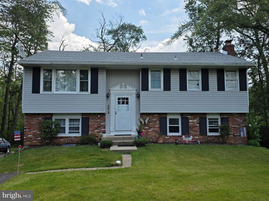 1080 W MALAGA RD, Williamstown, NJ 08094