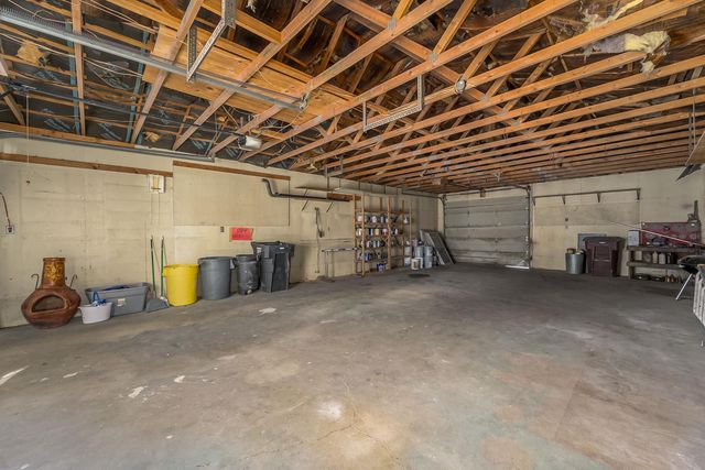 2614 W Douglas Ave, Wichita, KS 67203