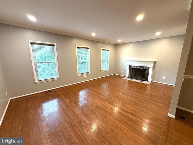 5 GRACE CHURCH CT, Silver Spring, MD 20910