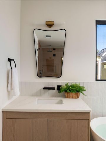 1208 Karen 1, Austin, TX 78757