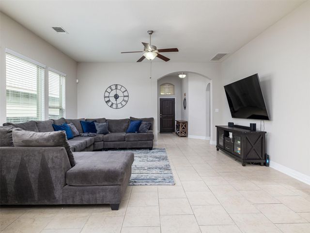 717 Blue Agave LN, Georgetown, TX 78626