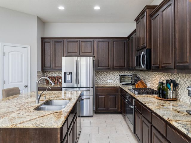 717 Blue Agave LN, Georgetown, TX 78626