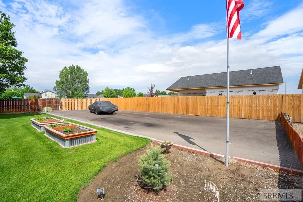 Image 10 of property listing at 190 W 4 N, Rigby, ID 83442